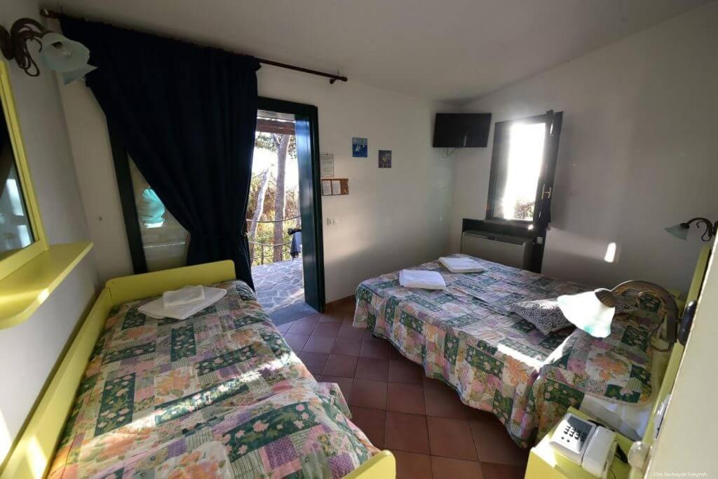 ספרלונגה Hotel Club Torre Capovento מראה חיצוני תמונה